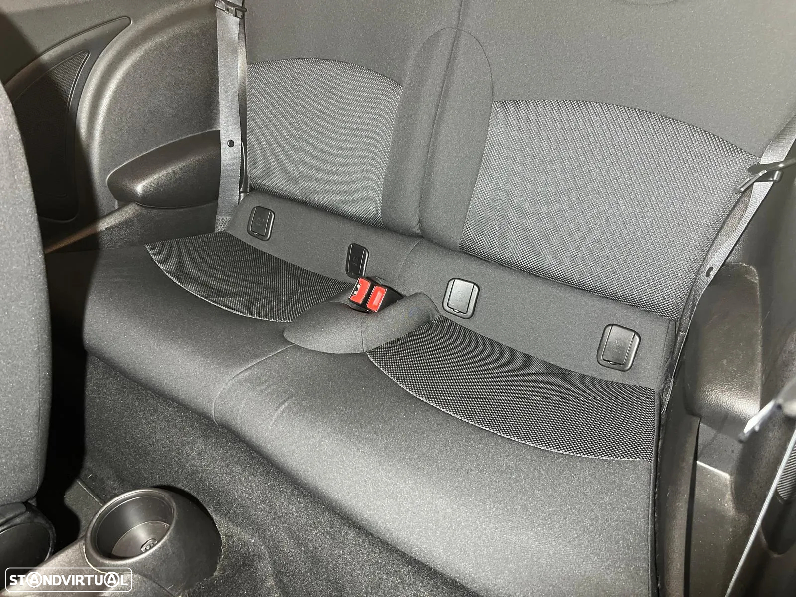 MINI 3 Portas One 1.6 - 15