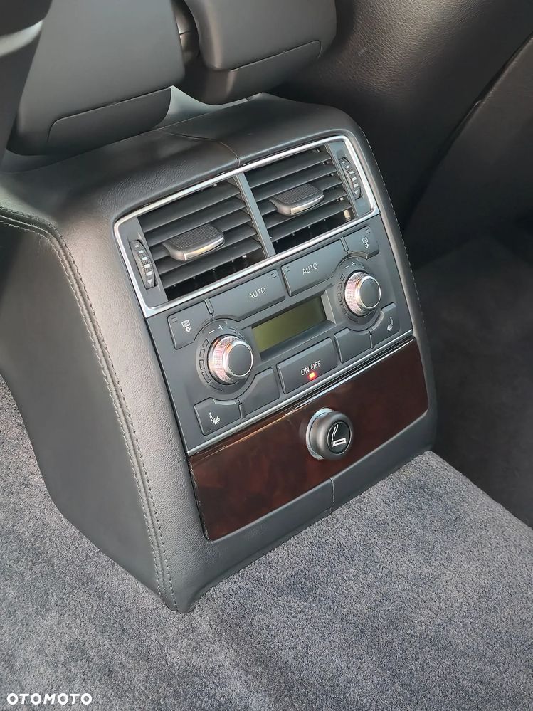 Audi A8 4.2 TDI L Quattro - 25