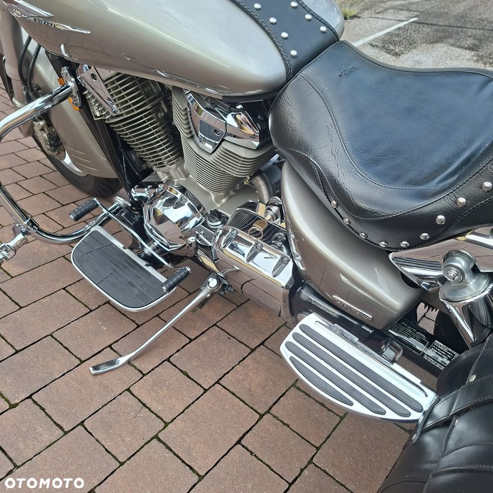 Honda VTX - 23