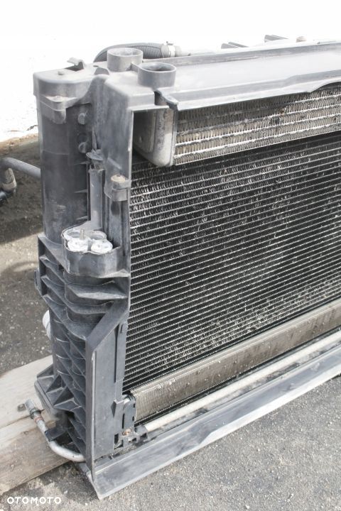chłodnice BMW E65 E66 4,8 750 - 3