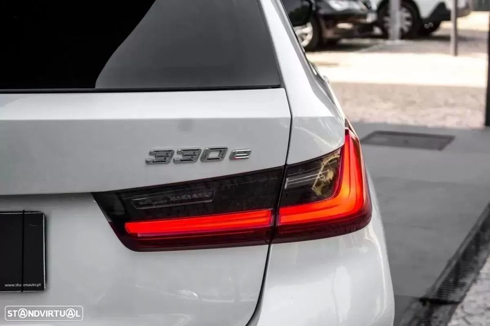 BMW 330 e xDrive Aut. M Sport - 12