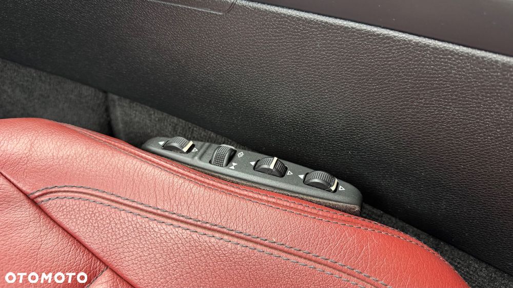 Mercedes-Benz Klasa E 250 CGI BlueEFFICIENCY Automatik Avantgarde - 21