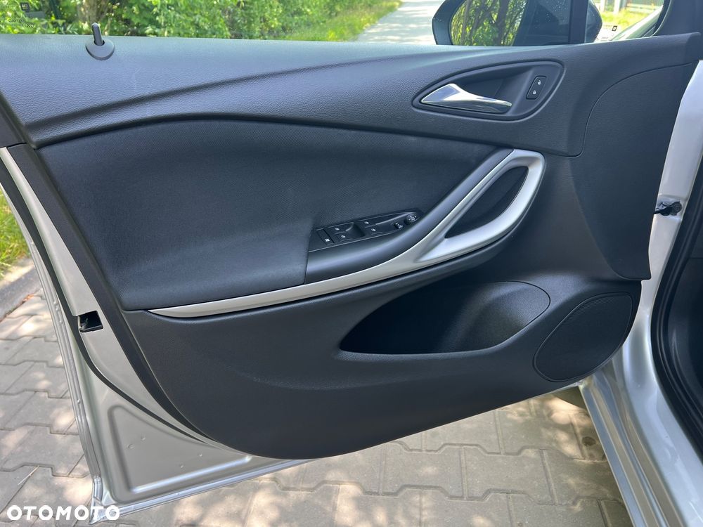 Opel Astra 1.2 T Edition S&S - 14