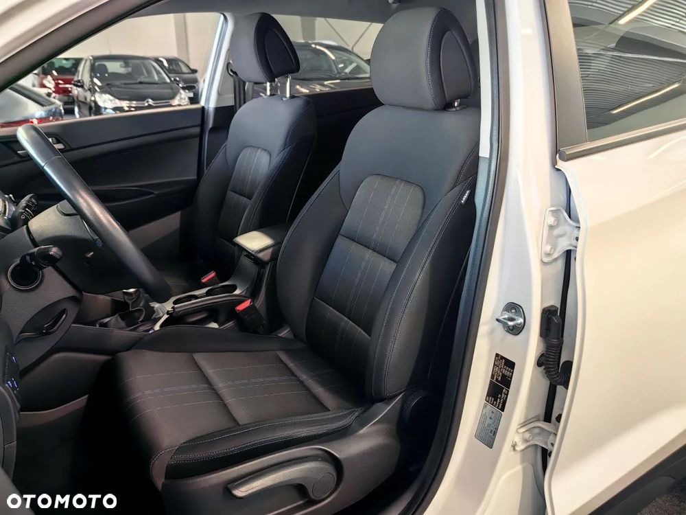 Hyundai Tucson blue 1.6 GDi 2WD Navi - 7