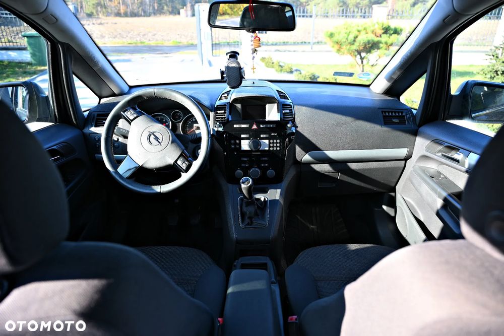 Opel Zafira 1.8 - 9
