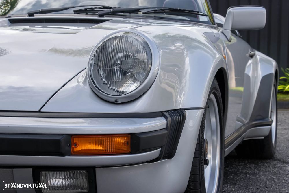 Porsche 911 Série G - 17