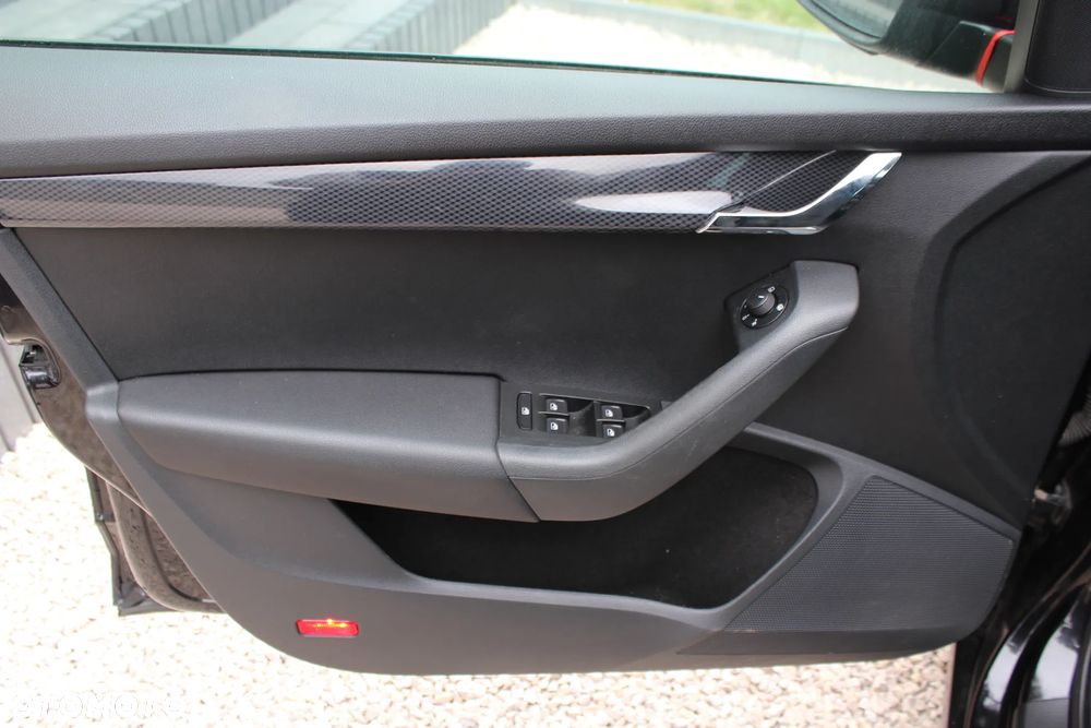 Skoda Octavia 2.0 TDI RS - 36