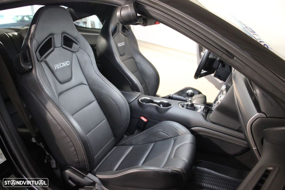 Ford Mustang 2.3i EcoBoost - 24