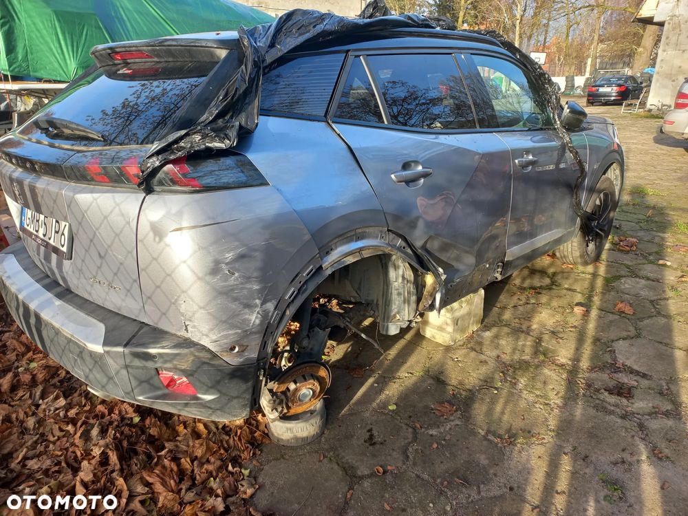 Peugeot 2008 1.5 BlueHDi GT Line S&S EAT8 - 18