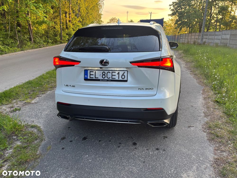 Lexus NX 300 F Sport AWD - 7