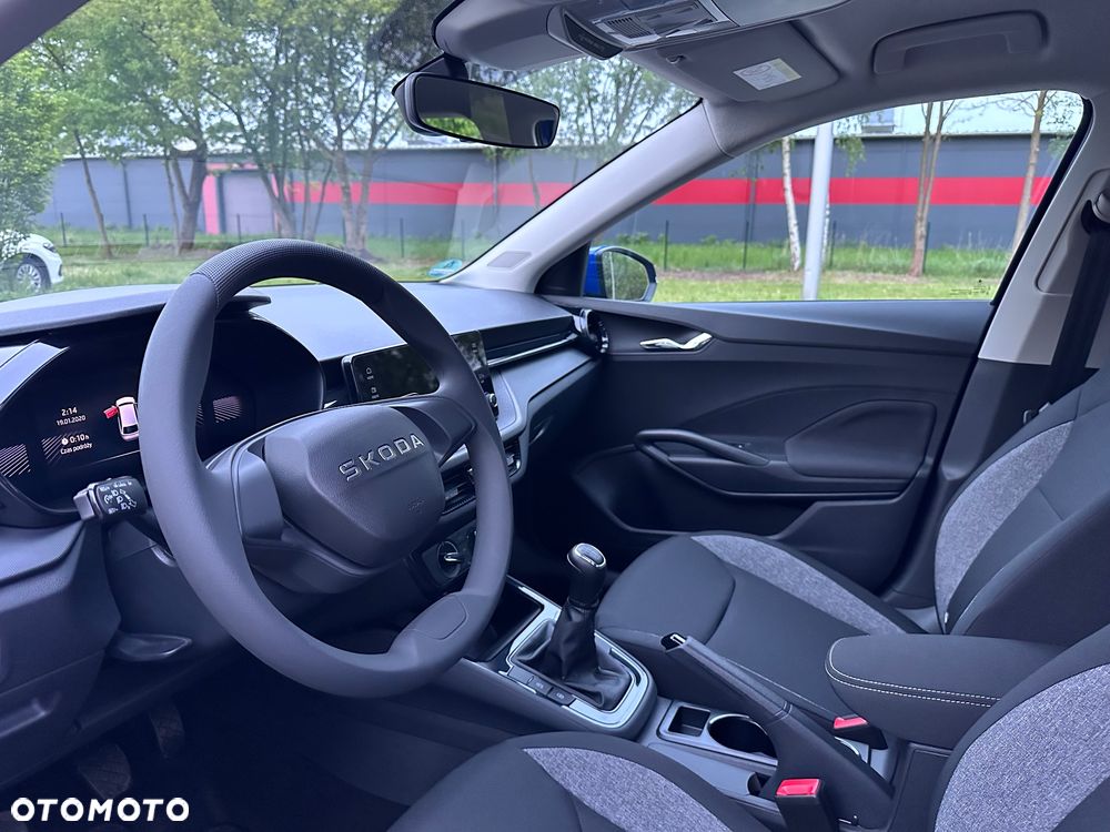 Skoda Fabia 1.0 MPI Essence - 10