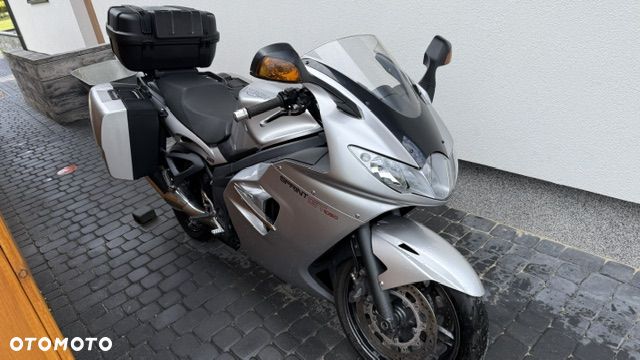 Triumph Sprint - 1