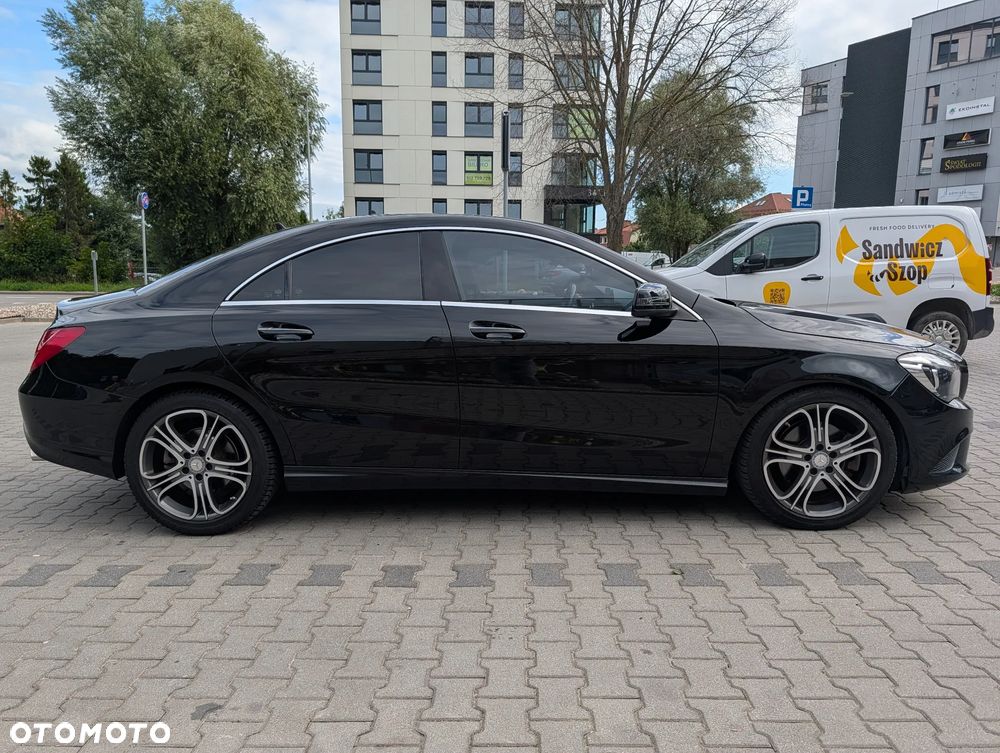 Mercedes-Benz CLA 250 4-Matic - 24