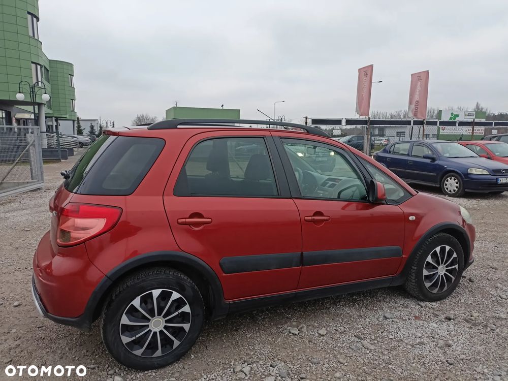 Suzuki SX4 - 4