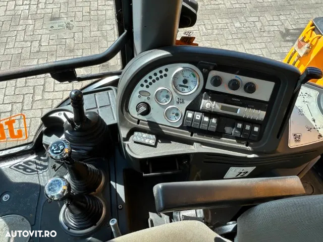 JCB 3CX - 12