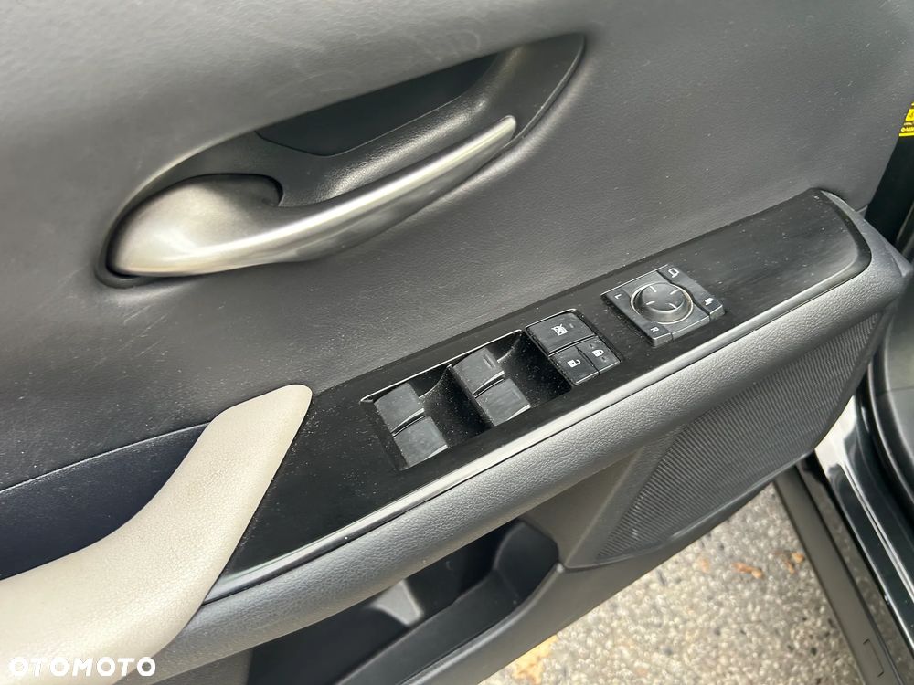Lexus UX 250h GPF F Impression 2WD - 30