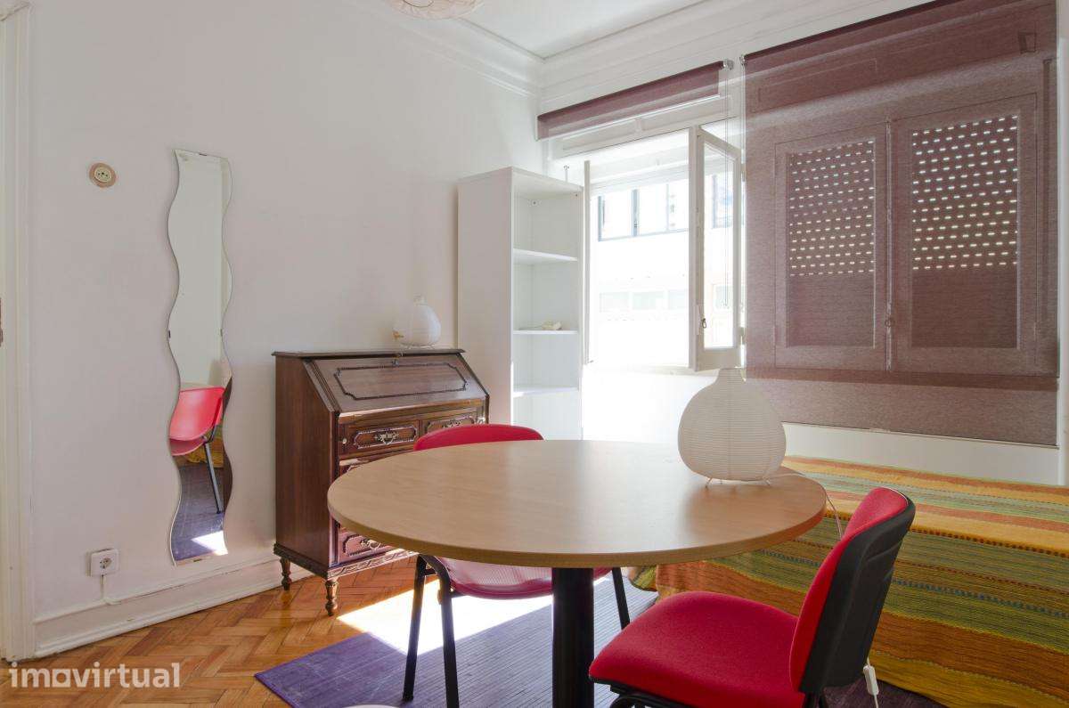 Quarto - localizado em Arroios Lisbon - Grande imagem: 4/10