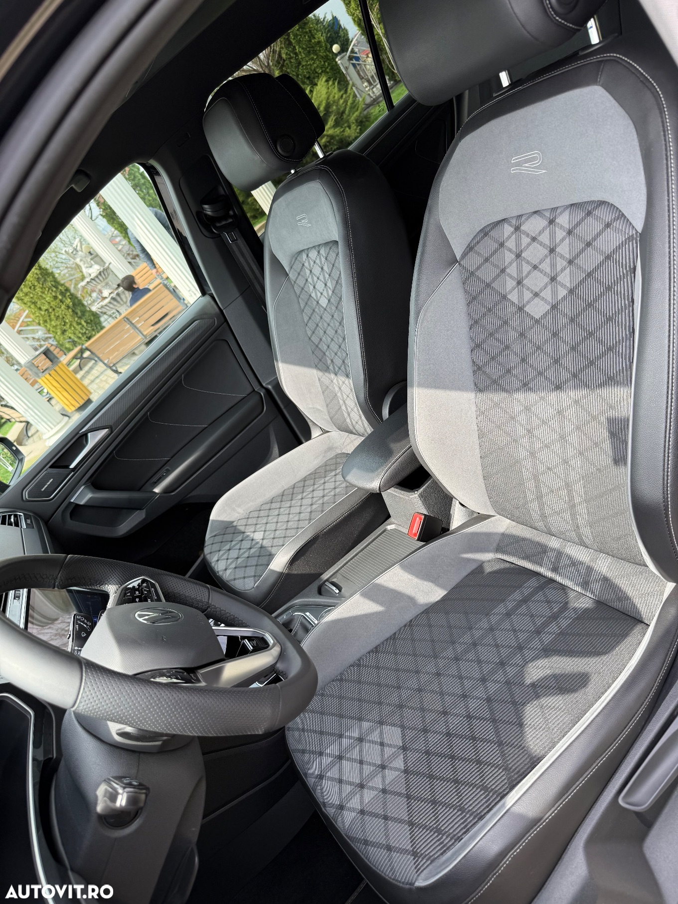 Volkswagen Tiguan 2.0 TDI SCR 4MOTION DSG IQ.DRIVE - 12