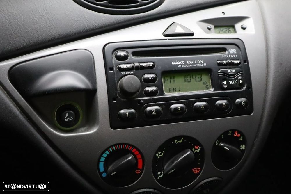 Ford Focus - 13