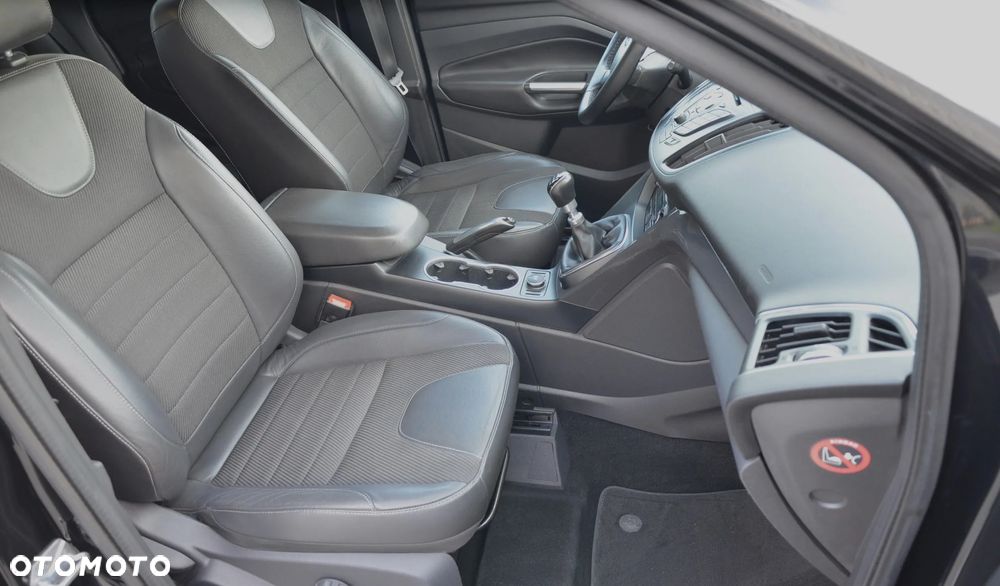 Ford Kuga - 21
