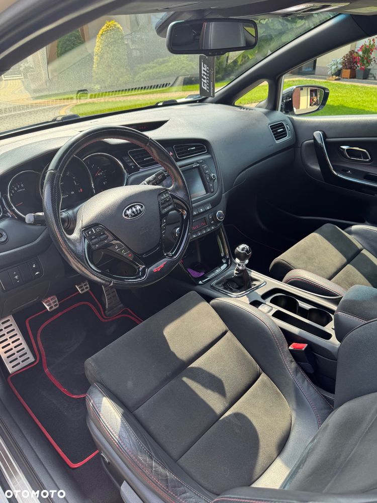 Kia ProCeed 1.6 T-GDI GT XL - 18