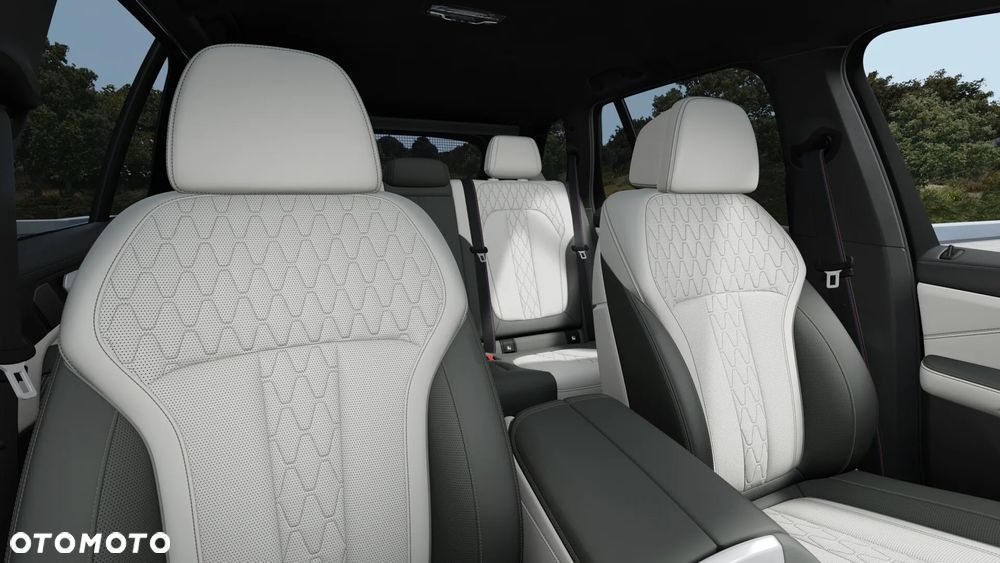 BMW X5 xDrive40i - 12