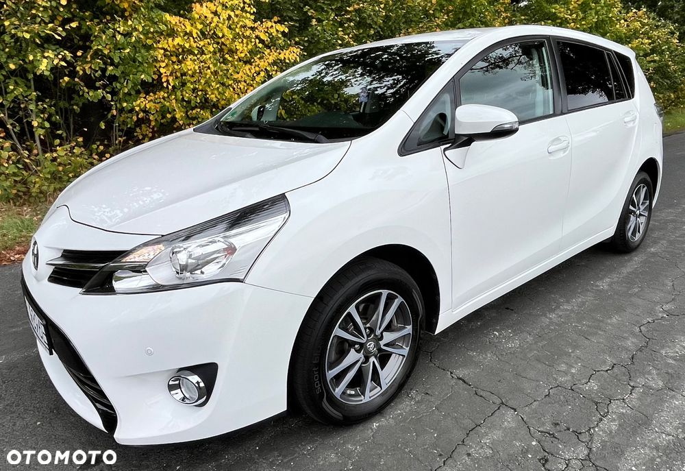 Toyota Verso - 3