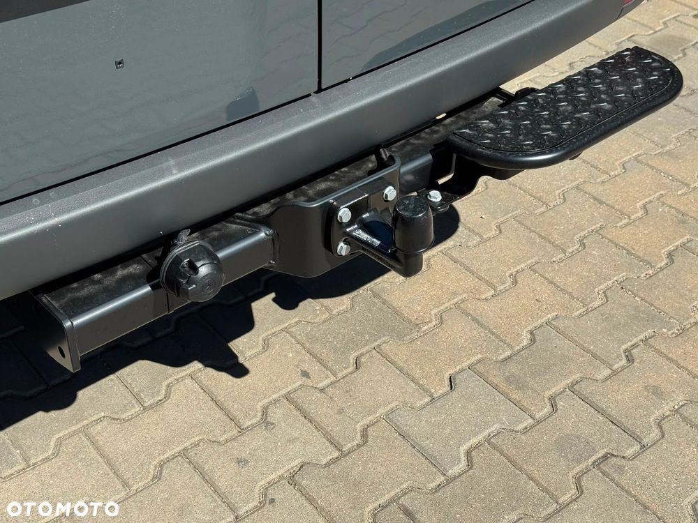 Mercedes-Benz Sprinter - 18