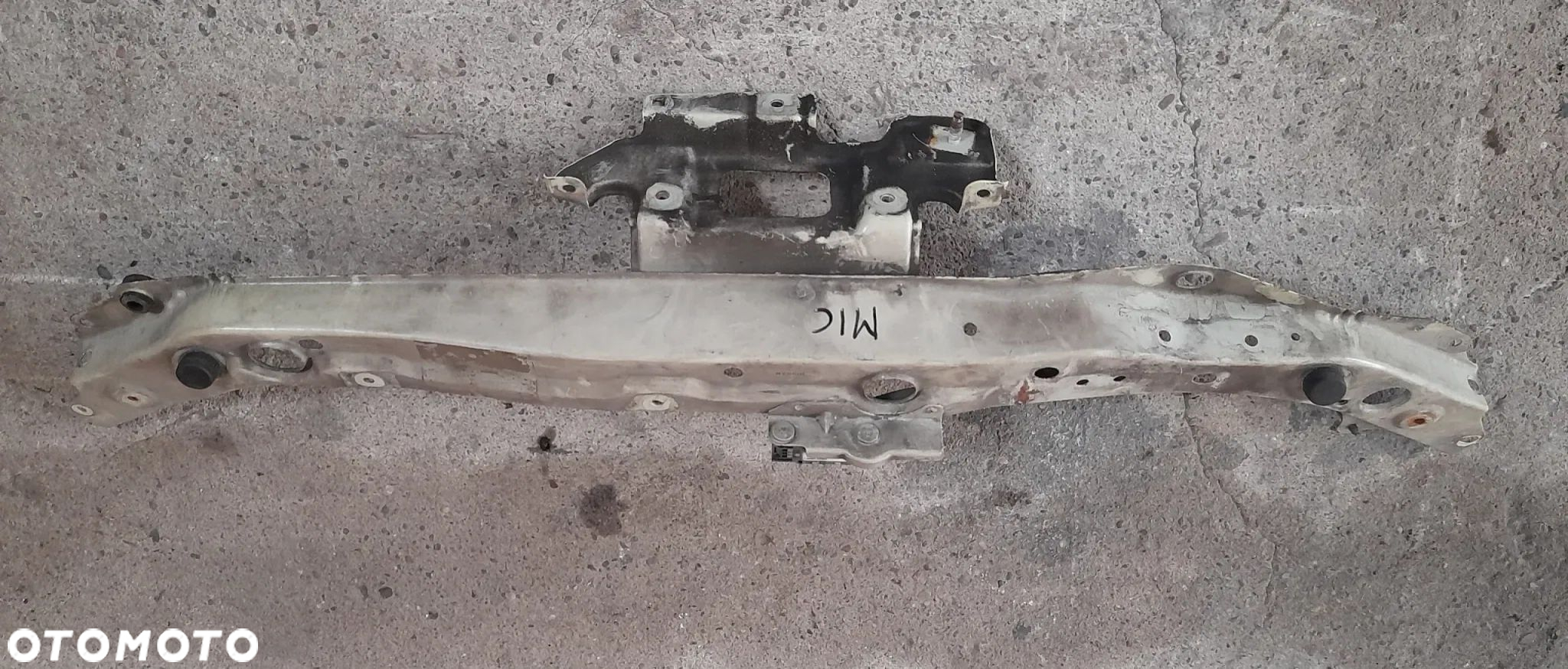 Micra K12 pas przedni wzmocnienie górne kolor D30, J11 Nissan - 3