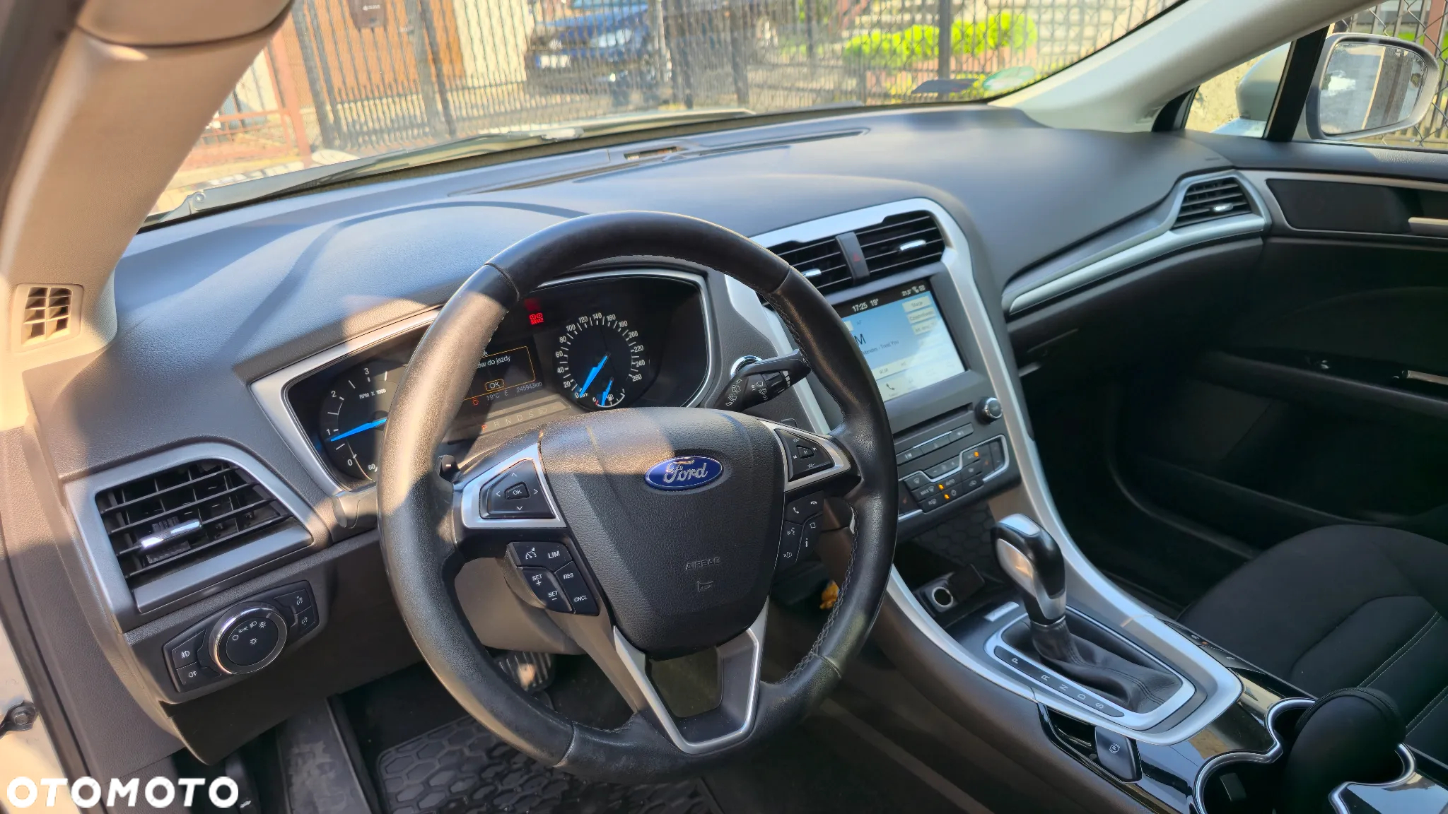 Ford Mondeo 2.0 TDCi Ambiente Plus PowerShift - 11