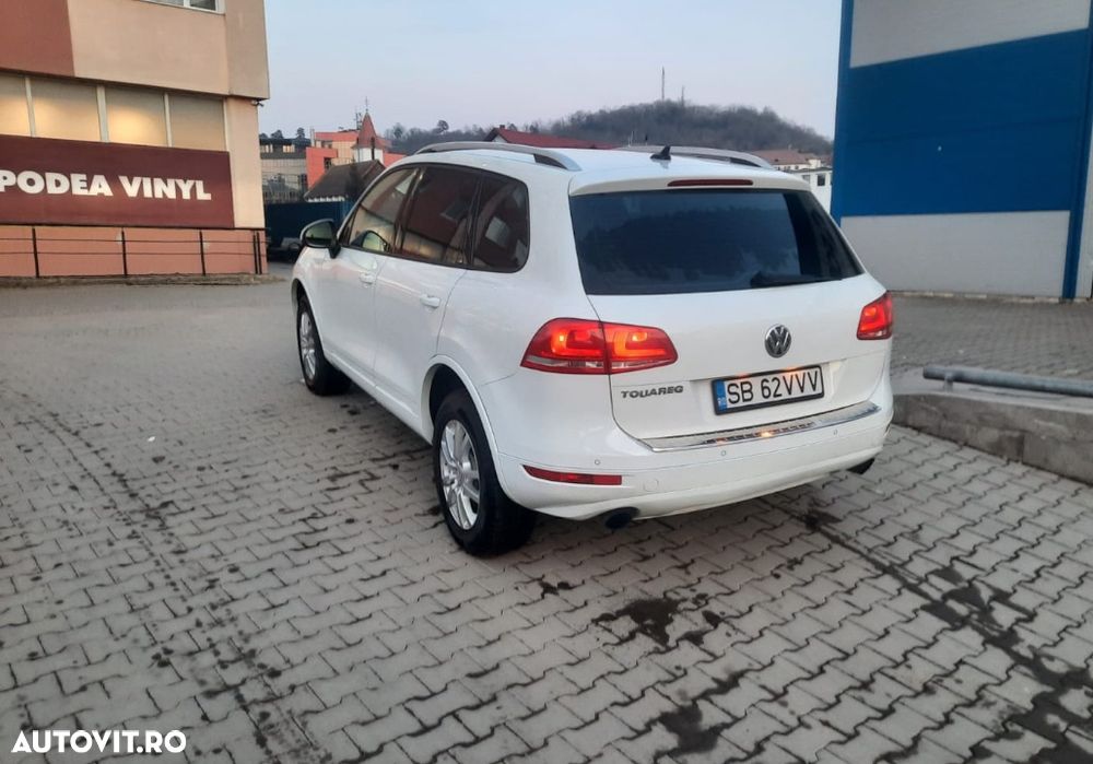 Volkswagen Touareg 3.0 V6 TDI BMT - 11