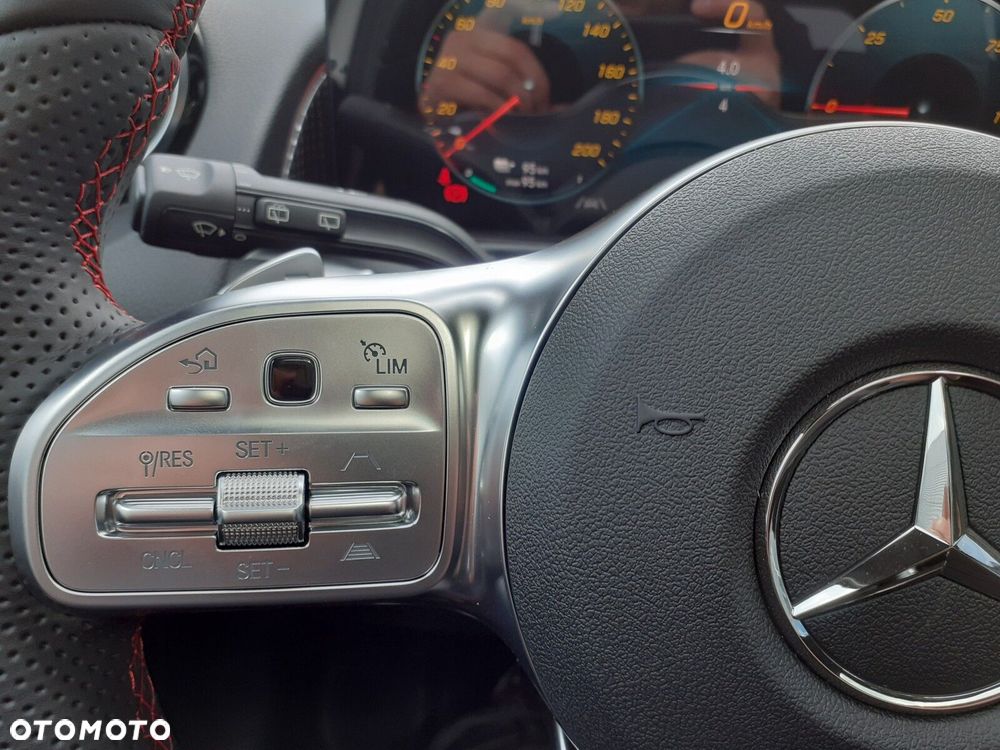 Mercedes-Benz EQB - 15