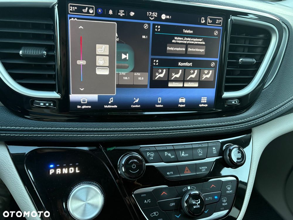 Chrysler Pacifica - 34