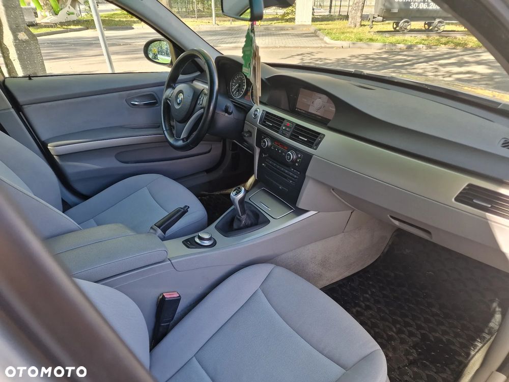 BMW Seria 3 - 17