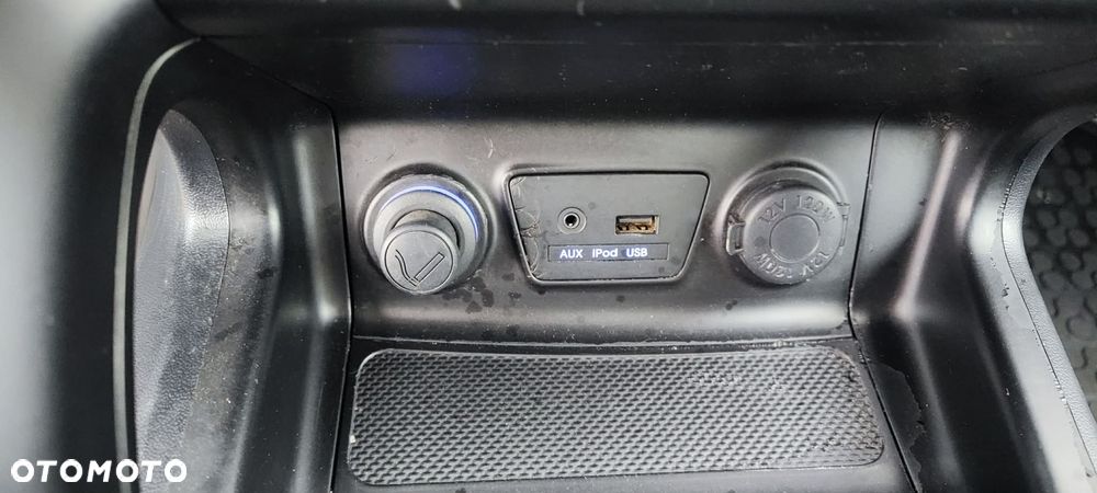 Hyundai ix35 - 23