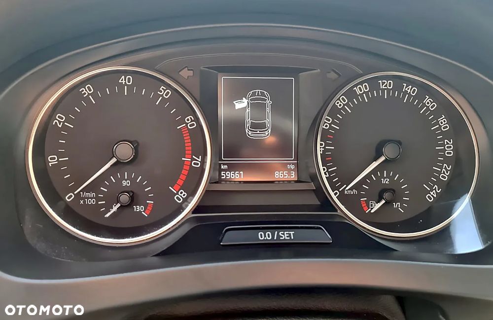 Skoda RAPID Spb 1.2 TSI Ambition - 5