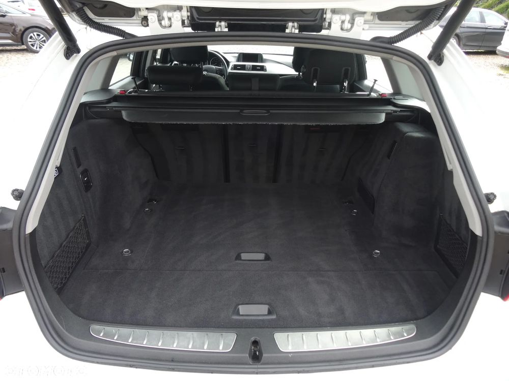 BMW Seria 3 318d - 20