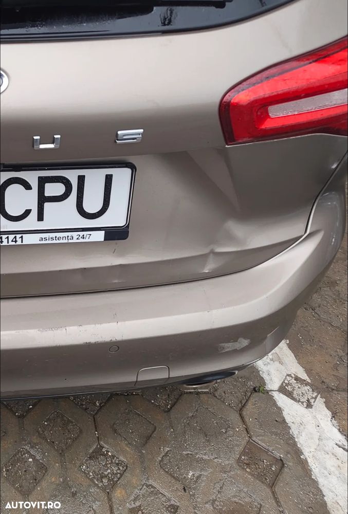 Ford Focus - 13
