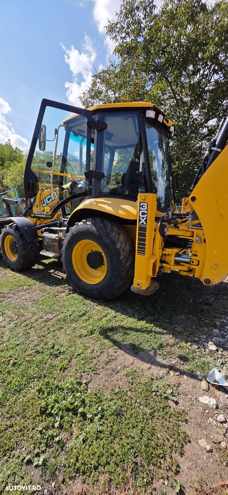 JCB 3CX - 9