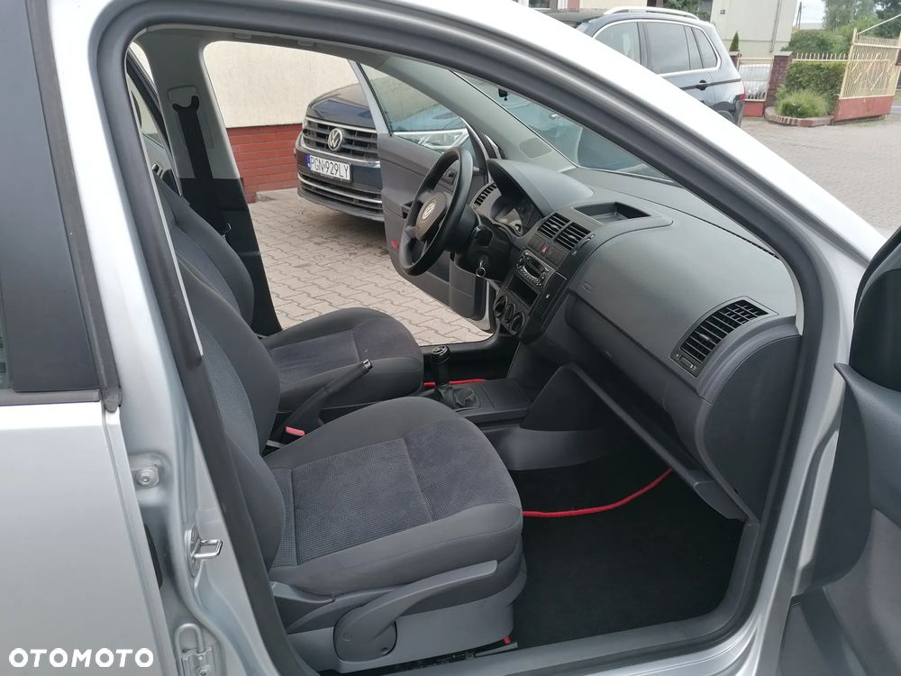 Volkswagen Polo - 15