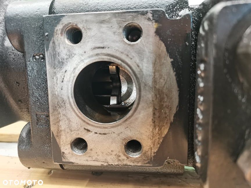 Pompa hydrauliczna 7991009H Manitou MT 1033 - 9