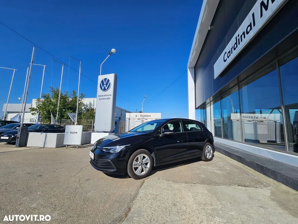 Volkswagen Golf 1.0 eTSI DSG MHEV Life - 3