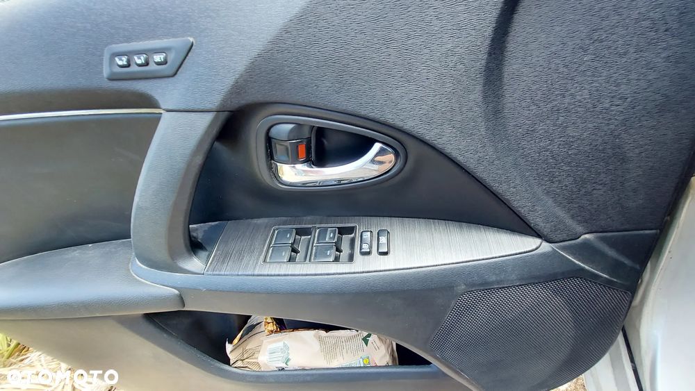 Toyota Avensis 2.0 Prestige - 10