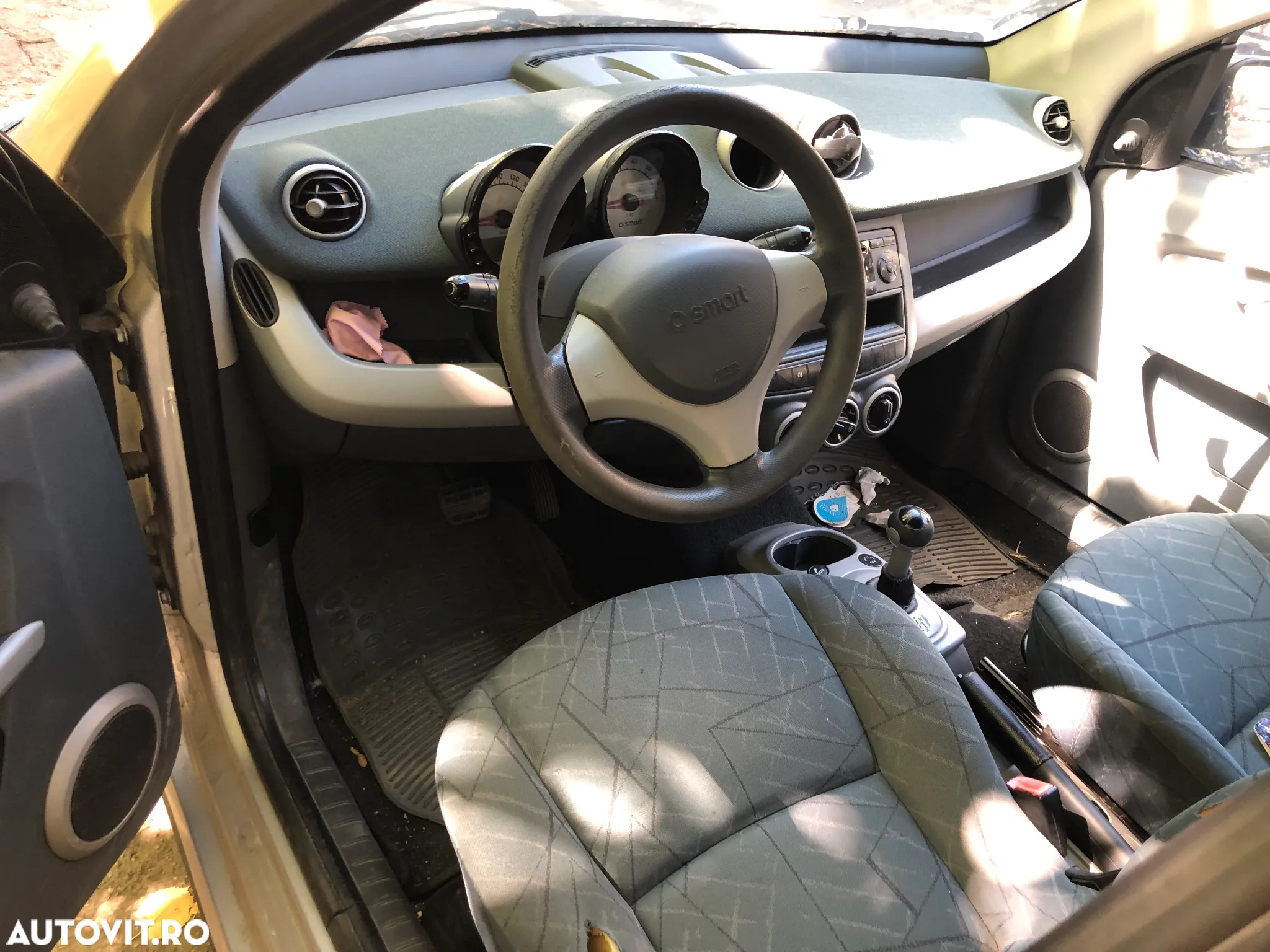 Dezmembrez Smart ForFour bleo 1,3 benzina automat 2006 - 7