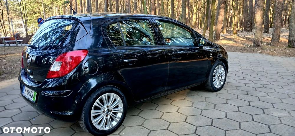 Opel Corsa 1.4 16V Innovation 110 Jahre - 5