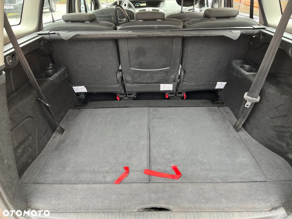 Renault Scenic - 11