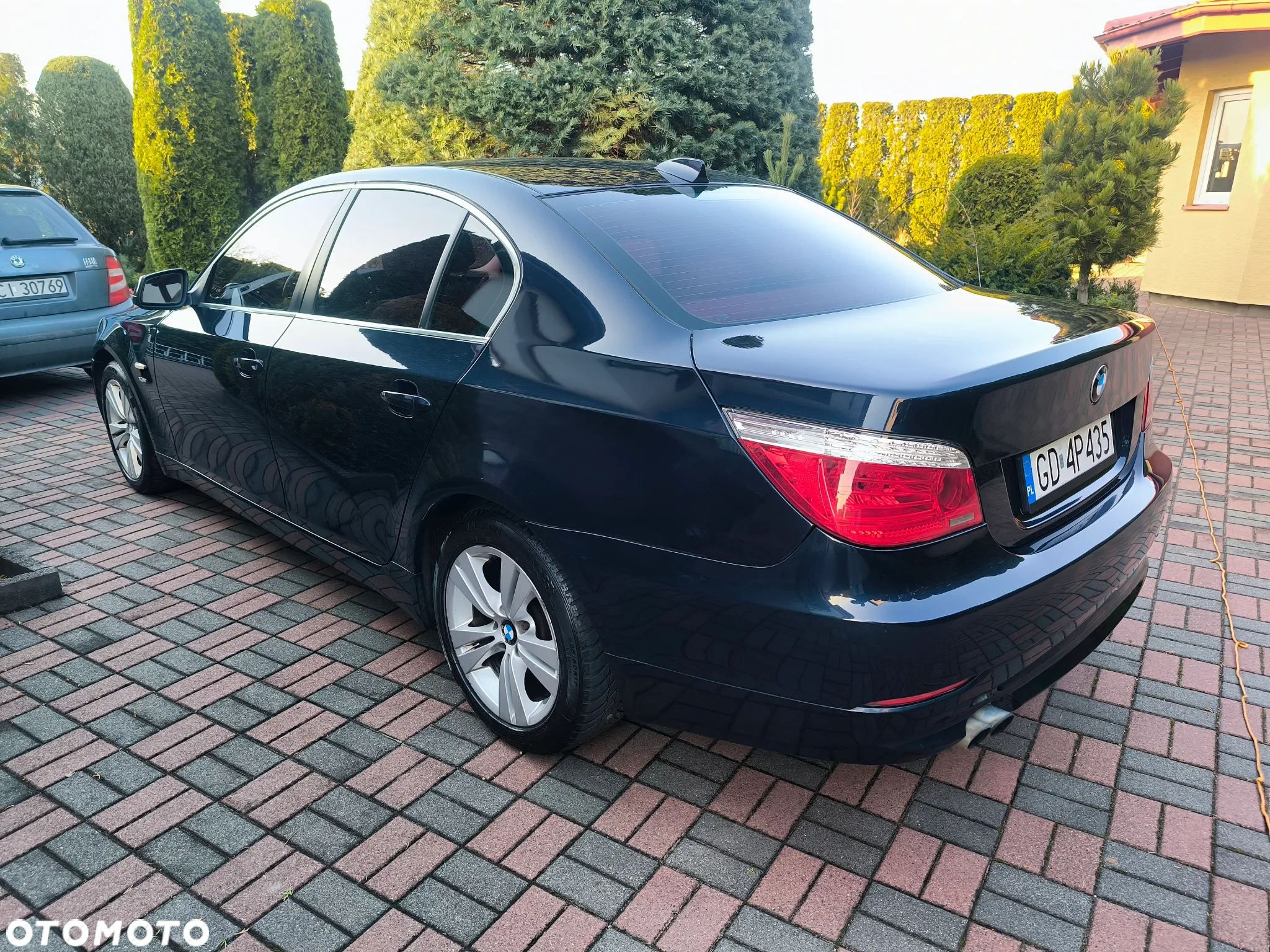 BMW Seria 5 528i - 35