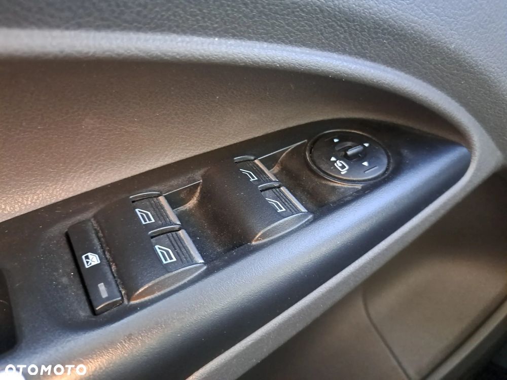 Ford Tourneo Connect 1.5 EcoBlue Trend PowerShift - 17