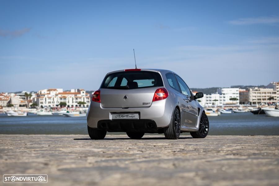Renault Clio 2.0 16V Sport - 3
