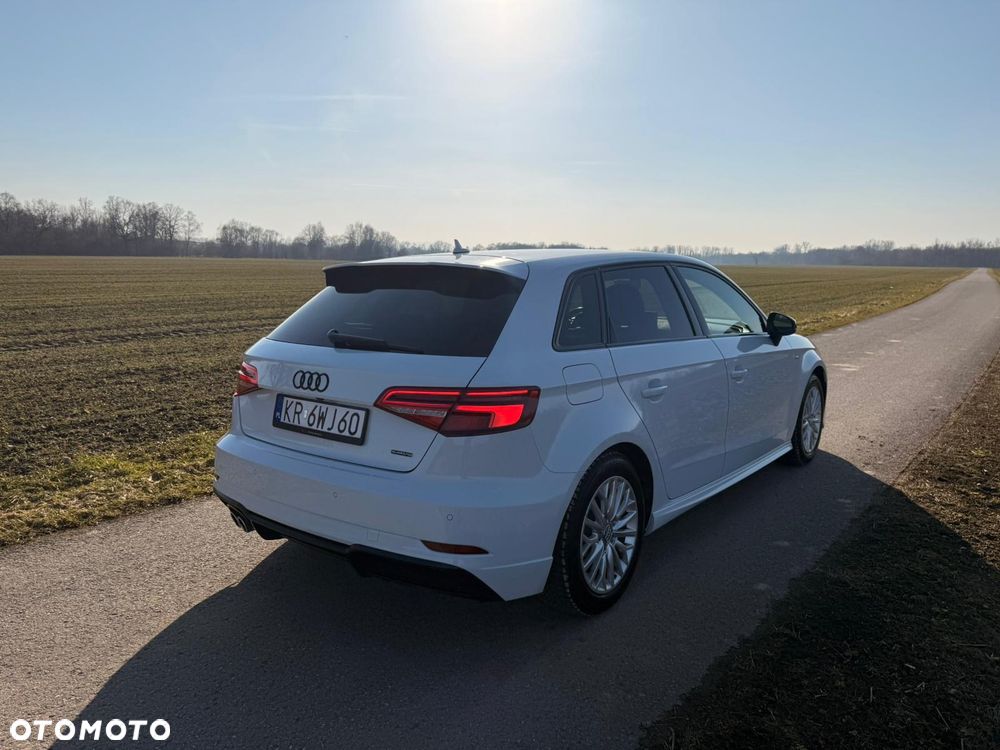 Audi A3 Sportback 2.0 TDI quattro S tronic sport - 4